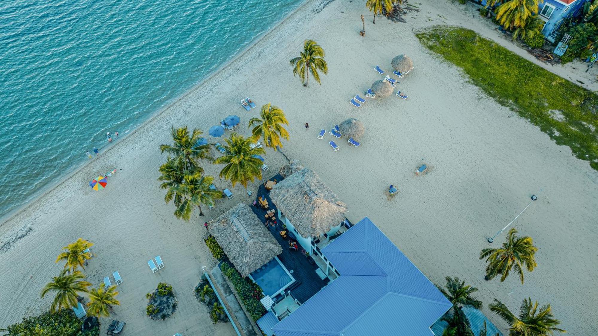 Ocean Breeze Hotell Placencia Exteriör bild