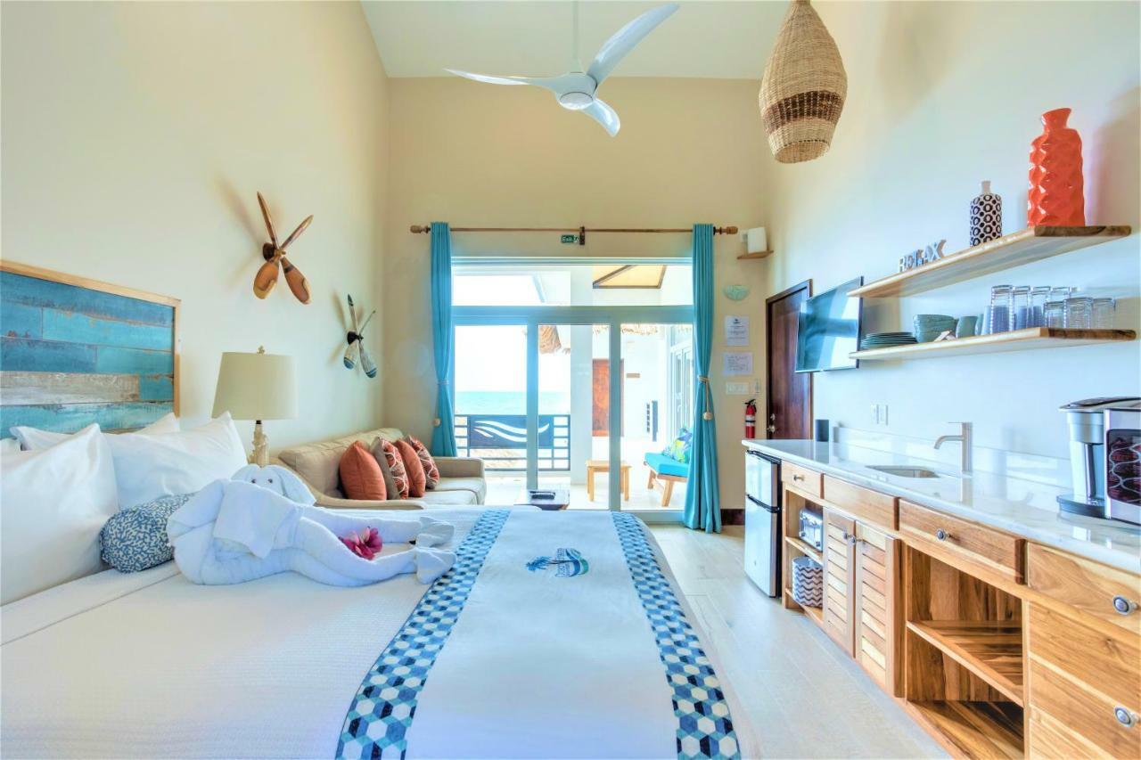 Ocean Breeze Hotell Placencia Exteriör bild